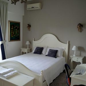Camera con letto king size